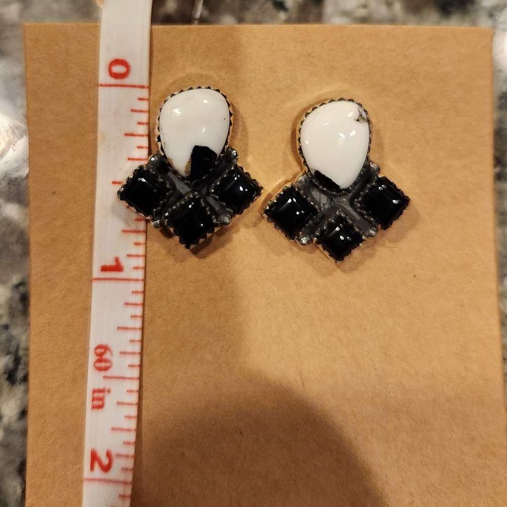 Handmade Sterling Silver 925 White Buffalo And Onyx Cluster Post Stud Earrings - Picture 7 of 8